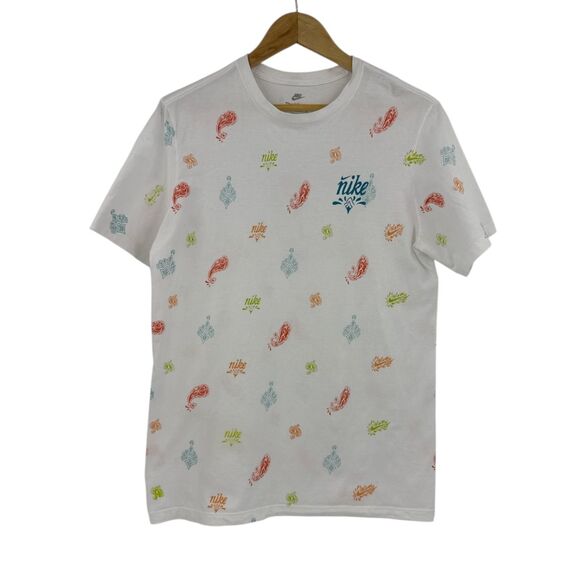 Nike T-Shirt White Paisley Mens Medium bandana allover print tee - Picture 2 of 7